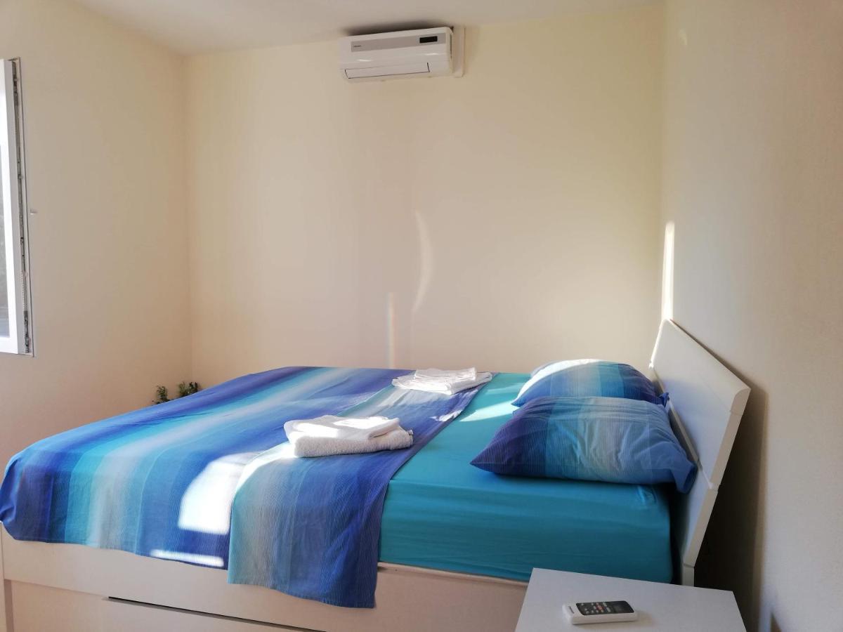 Fei Fei Apartments 2 Račišće Bagian luar foto