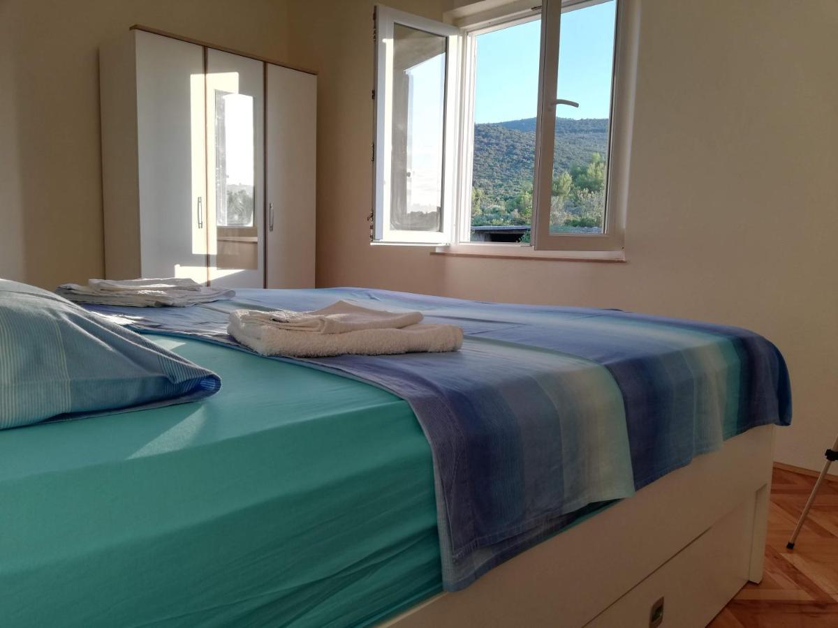 Fei Fei Apartments 2 Račišće Bagian luar foto